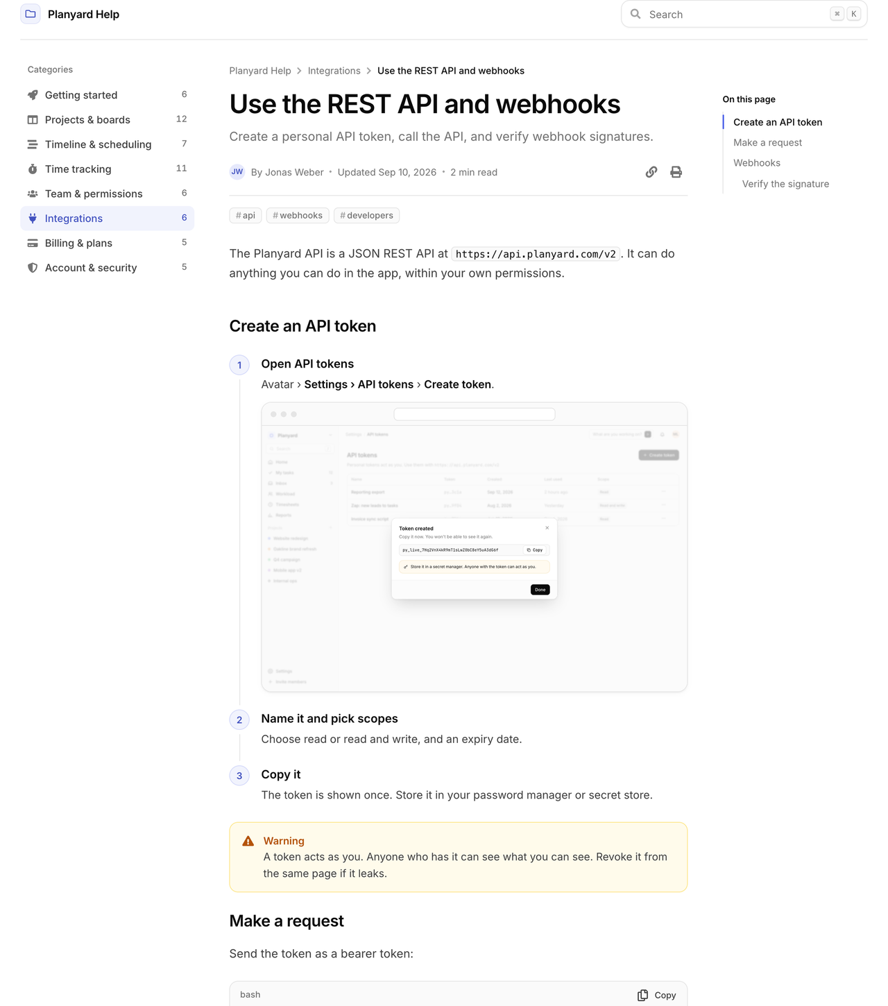 A help center article on a HubSpot page with breadcrumbs, a table of contents, numbered steps, a framed screenshot and a warning callout